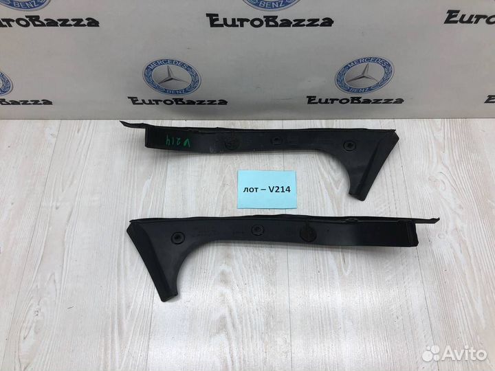Водосток багажника Mercedes W207