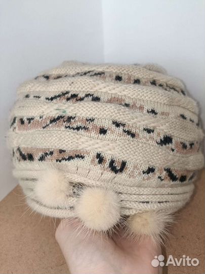 Шапка женская вязаная
