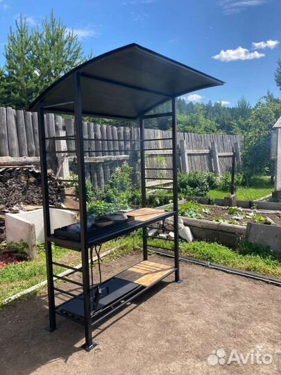 Мангал с крышей лофт