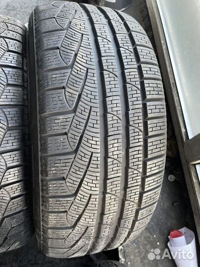 Pirelli Winter Sottozero 240 Serie II 245/45 R19 и 275/40 R19 V