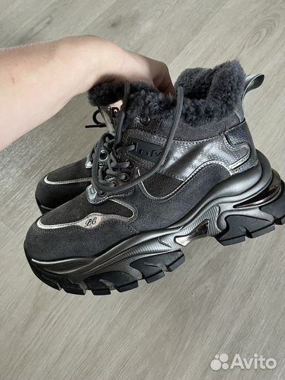 Кроссовки женские 38 размер зимние