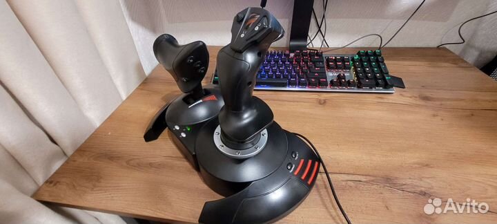 Джойстик Thrustmaster T-Flight Hotas X