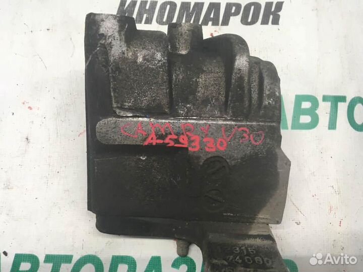 Кронштейн двигателя левый для Toyota Vista 3 1990