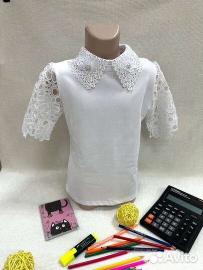 Школьная белая блузка