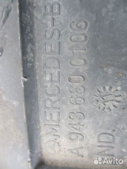 Накладка декоративная Mercedes-Benz A9436800106
