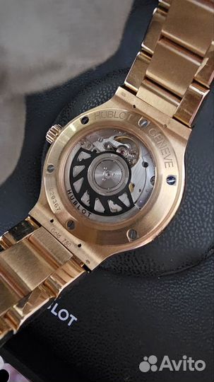 Золотые часы Hublot