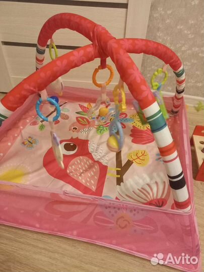 Развивающий коврик с коробкой после одного ребенка