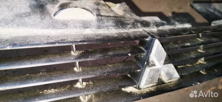 Решётка радиатора Mitsubishi Space Star