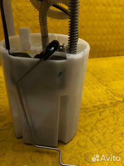 Топливный насос (Бензонасос) Volkswagen Polo CK