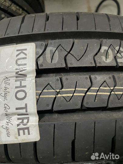 Kumho PorTran KC53 195/70 R15C 102R