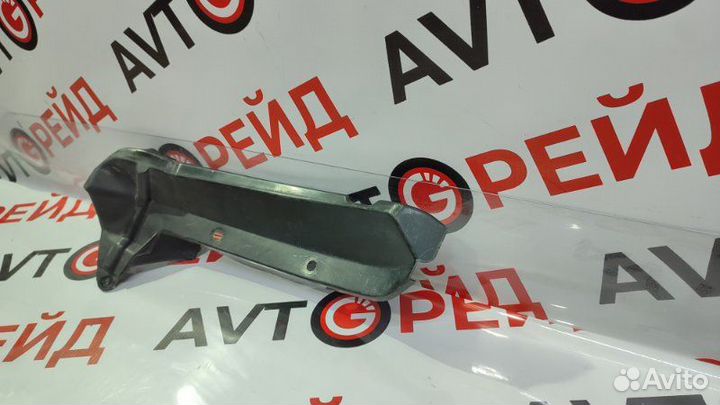 Подкрылок задний правый Toyota Vista ZZV50 1ZZ