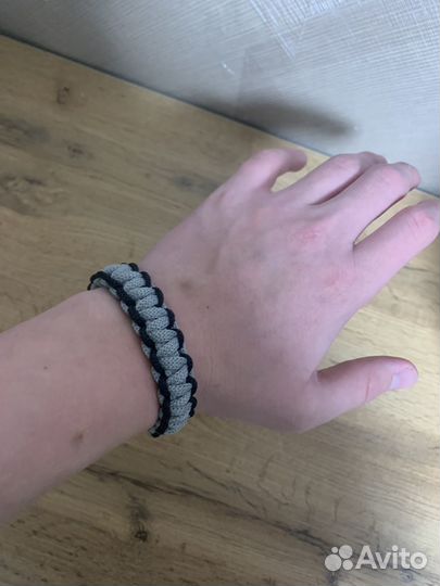 Браслет в технике макраме