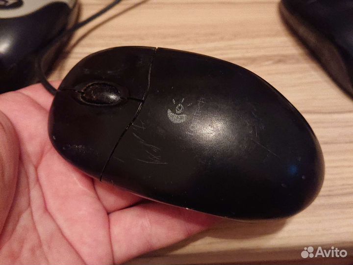 Компьютерная мышь 2 кн+колесо Logitech ps/2