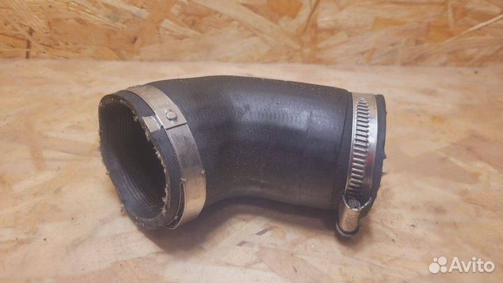 Патрубок интеркулера Skoda Octavia 1Z3 1Z5 cdaa