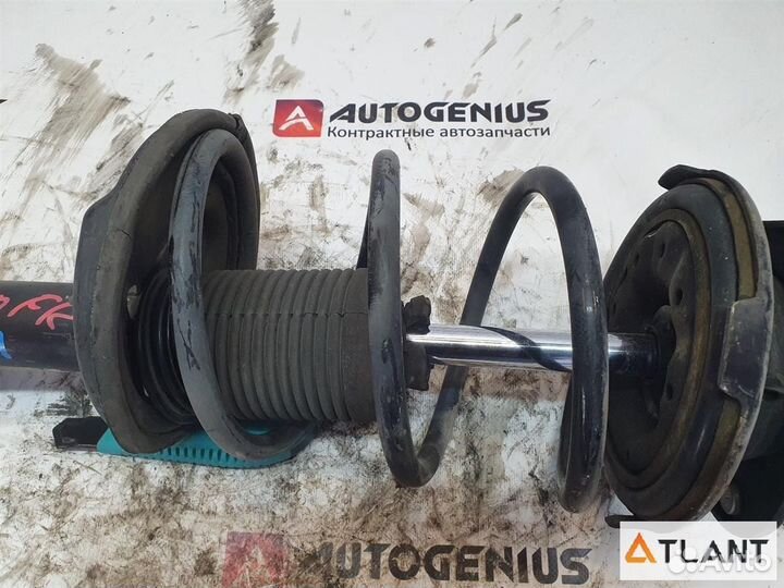 Стойка передняя правая toyota corolla