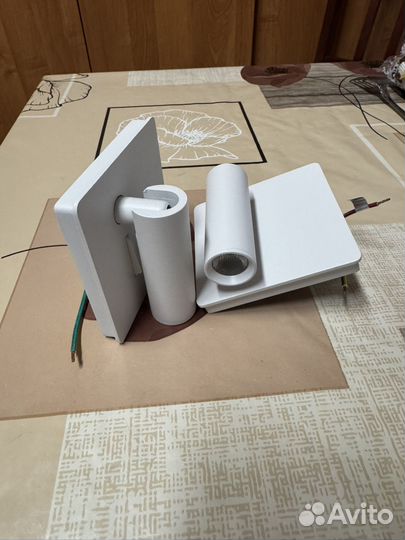 Настенные светильники maytoni