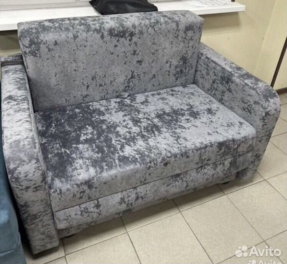 Диван чебурашка