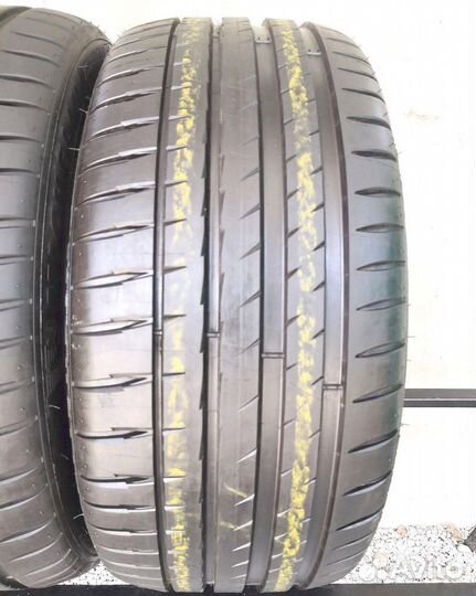Michelin Pilot Sport 4 S 235/40 R18 95Y