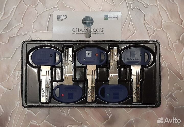 Личинка замка (цилиндровый механизм Mottura)