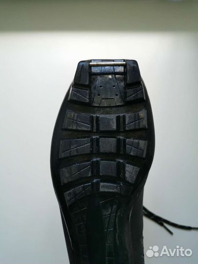 Лыжные ботинки 43р