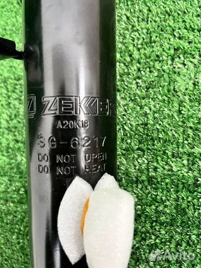 Стойка амортизационная газовая, передняя правая BM