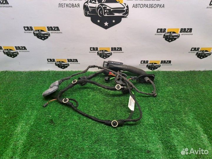 Электропроводка двери задняя R Audi Q3