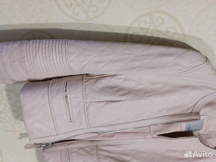 Кожаная куртка женская L