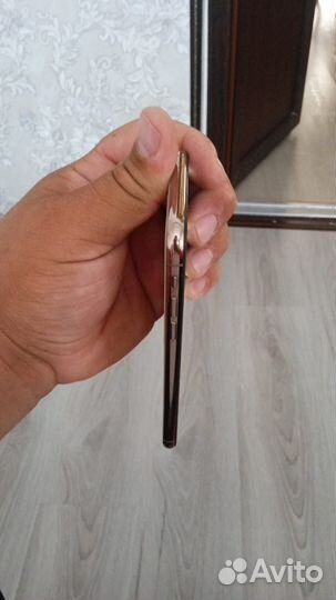 Мобильные телефоны бу iPhone xs