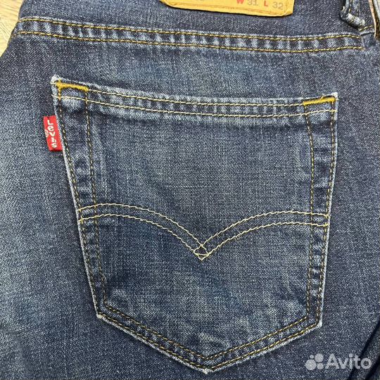 Джинсы levis 569