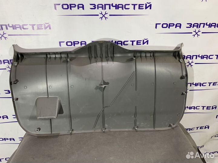 Обшивка двери багажника Ford Fusion I (2002–2005)