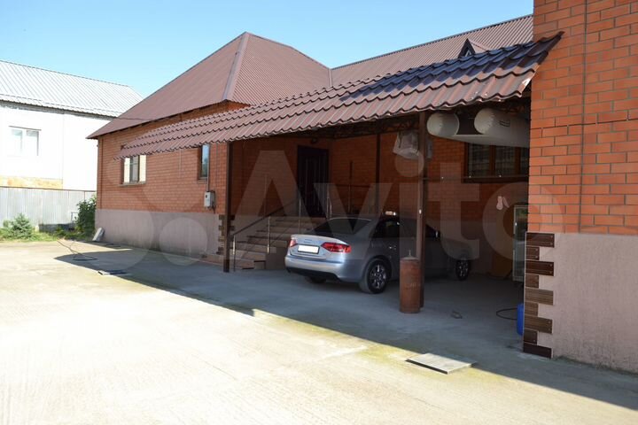 Дом 207 м² на участке 4,6 сот.