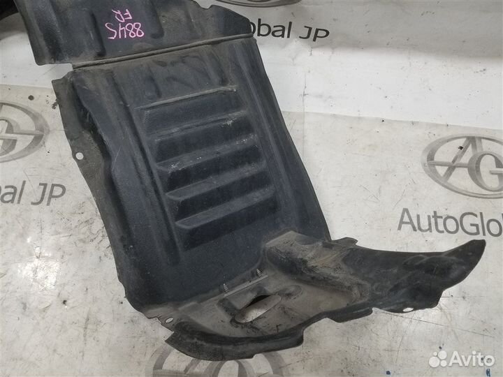Подкрылок/локер передний правый Toyota Estima
