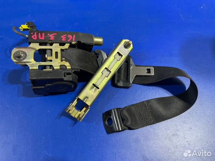 Ремень безопасности задний правый Mercedes-Benz