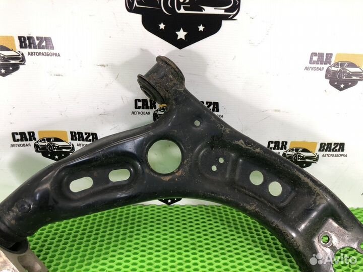 Рычаг подвески передний нижний правый R