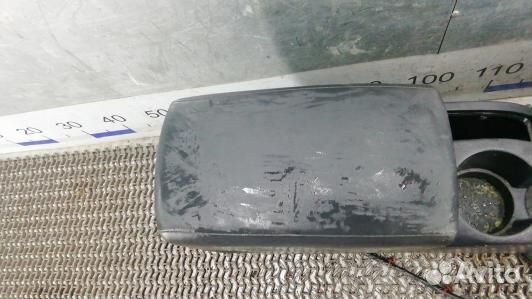 Подлокотник центральный nissan qashqai J10 (OML21IX01)