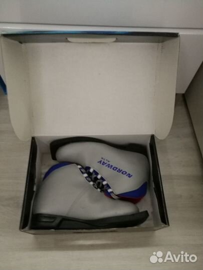 Лыжные ботинки