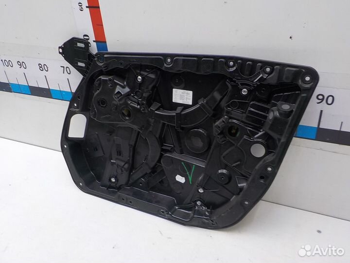 Стеклоподъемник Mercedes-Benz CLA 2013