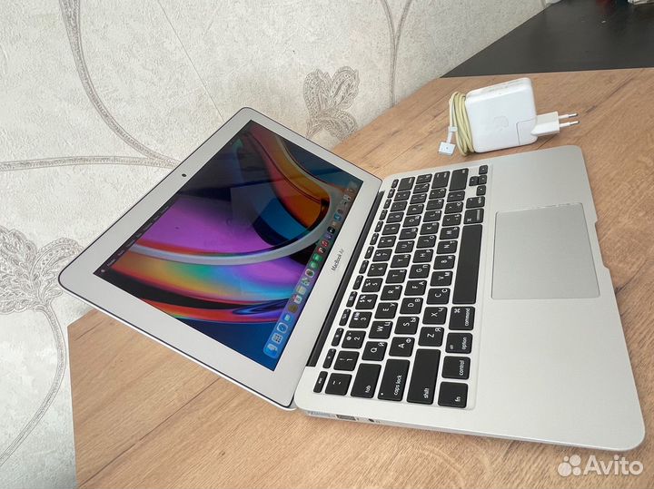 Apple MacBook Air 11.6 Core i5