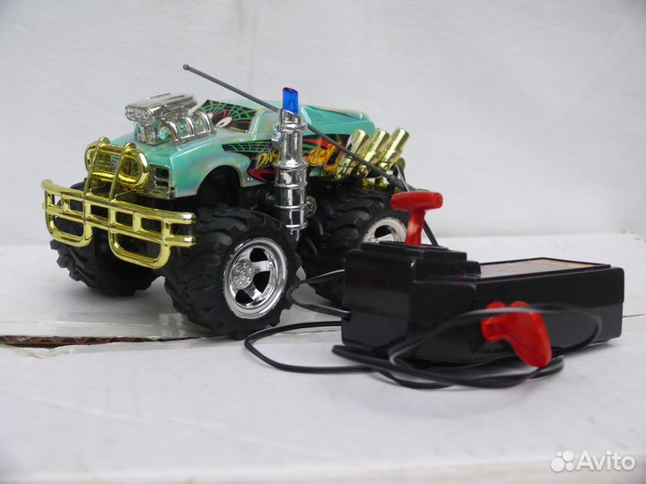 Машины игрушечные с пультом управления