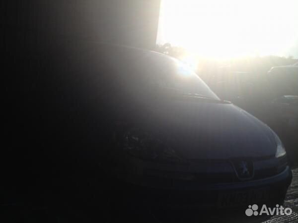 Разбор на запчасти Peugeot 807