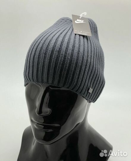 Мужская зимняя шапка ангора