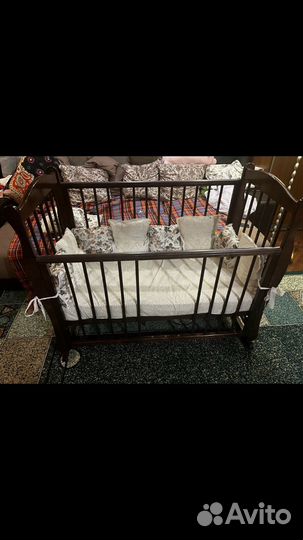 Детская кроватка