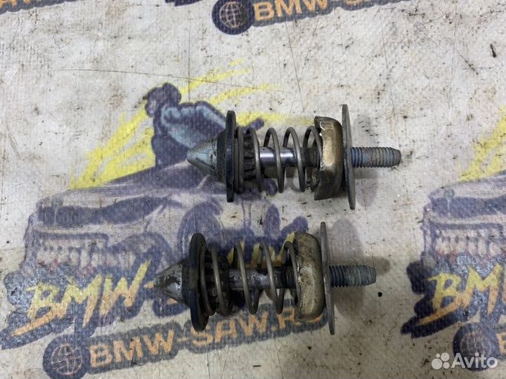 Замок капота Audi 80 B3 AAD 1991