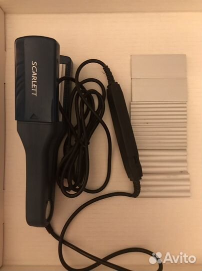 Выпрямитель для волос новый Scarlett