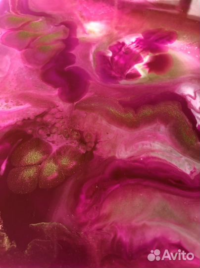 Картина из эпоксидной смолы в рамке