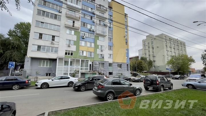 Офис с ремонтом и парковкой в центре города