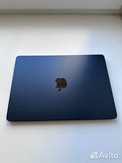 Apple macbook air 13 2022 m2