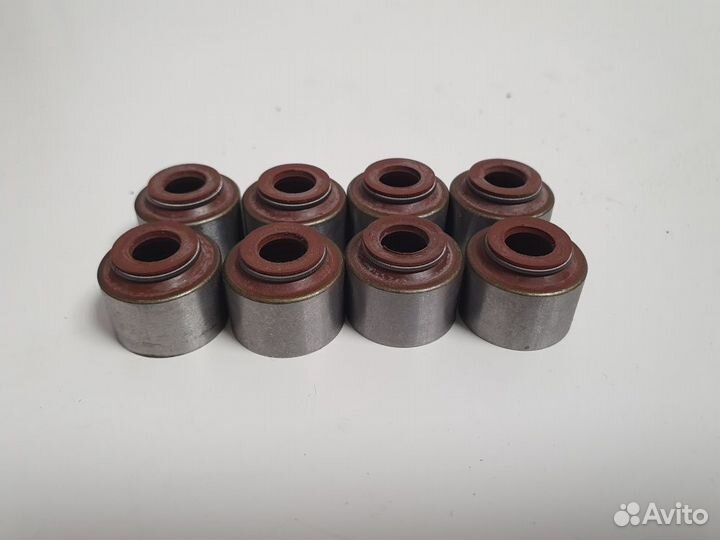 Колпачок маслосъемный / Сальник клапана для двигат