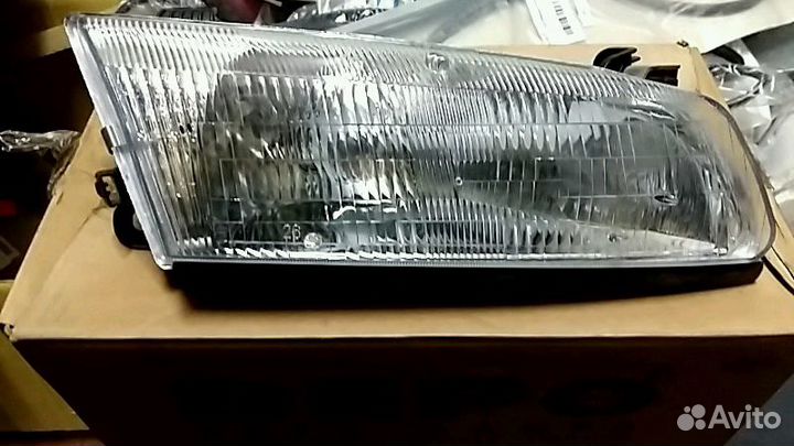 Фара правая Toyota Camry V20 1996-2001