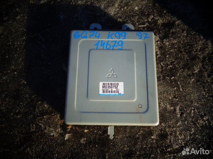 Блок управления двс Mitsubishi Challenger K99W